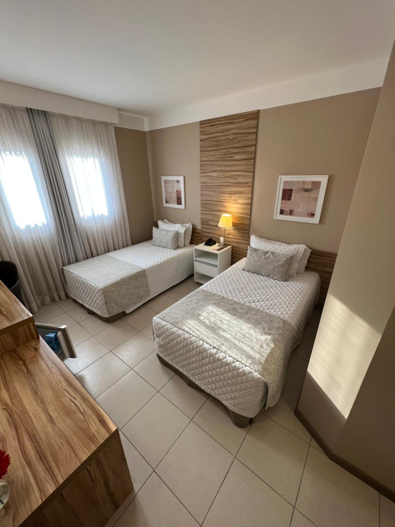 Fildi Hotel Sumare Bagian luar foto